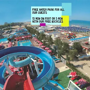 Giorg - Waterpark Included Rimini