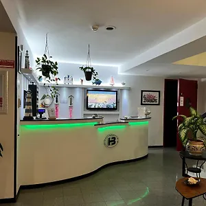 3* Hotel Betty