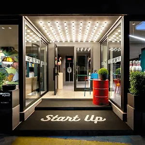 3* Hotel Up